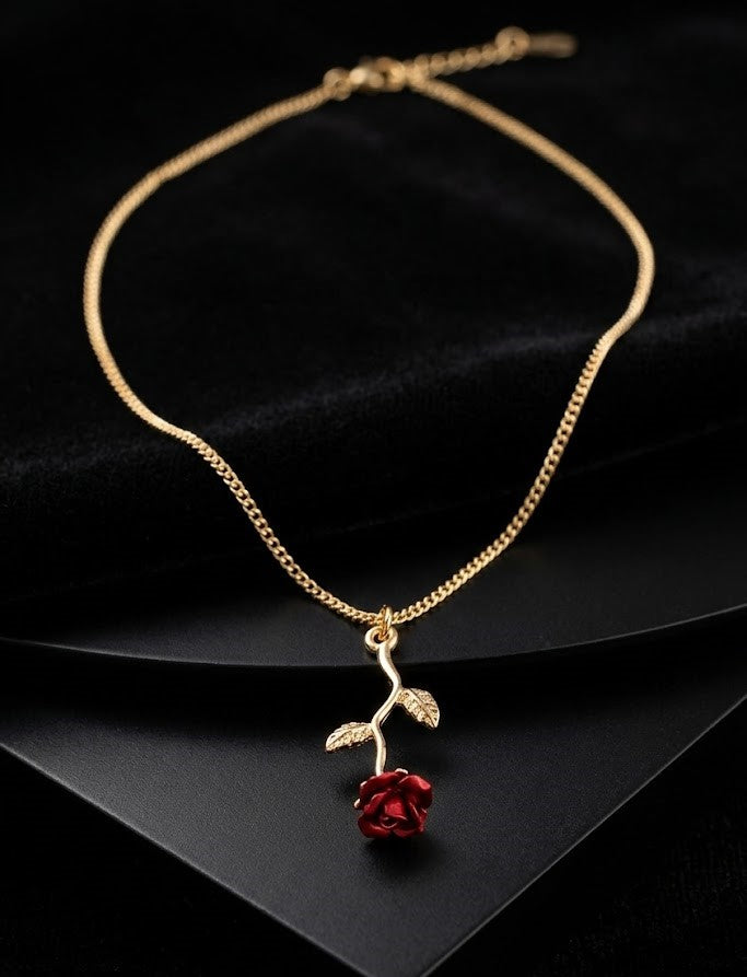Gold Çelik Rose Figürlü Kolye